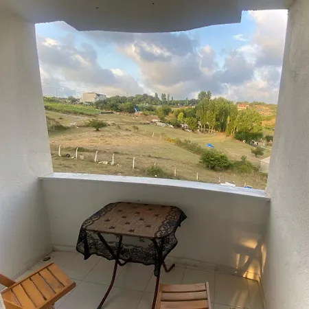 Cozy Near The Airport 4*